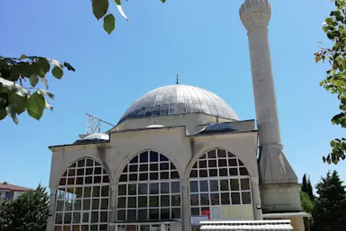 İstanbul Silivri Mehmet Şirin ve Hanife Ergül Cami kapak görseli