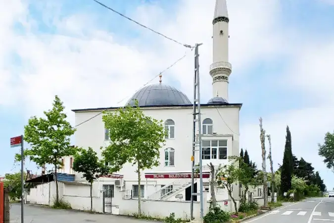 İstanbul Silivri Alipaşa Mahallesi Semiz Kumlar Cami kapak görseli