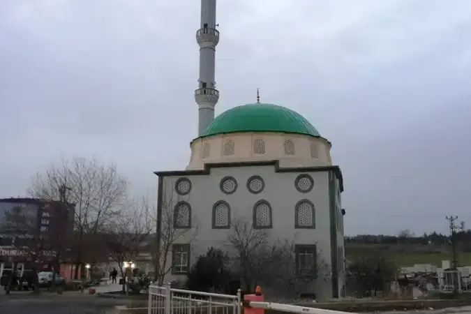 İstanbul Silivri Hacı Emine Kotil Camii kapak görseli