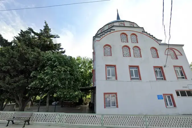 İstanbul Silivri Hacı Osman Başkaya Cami kapak görseli