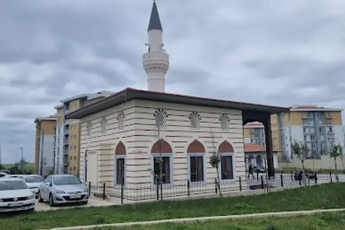 İstanbul Silivri Saniye İlyas Kancıoğlu Sanayiciler Camii kapak görseli