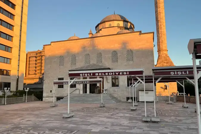İstanbul Şişli Hacı Nimet Özden Cami kapak görseli