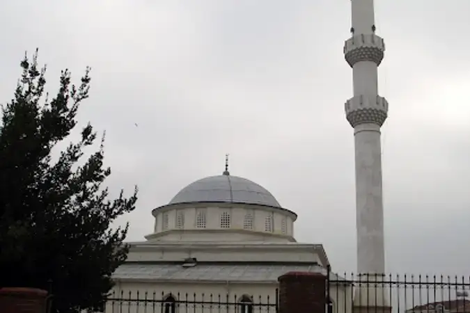 İstanbul Şişli Halil Rıfatpaşa Mahallesi Cami kapak görseli