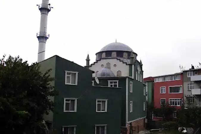 İstanbul Sultanbeyli Yeşil Cami kapak görseli