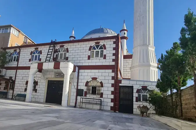 İstanbul Sultanbeyli Elmalı Hamdi Yazır Cami kapak görseli