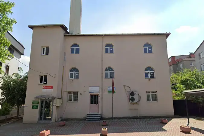 İstanbul Sultanbeyli Hz. Ömer Cami kapak görseli