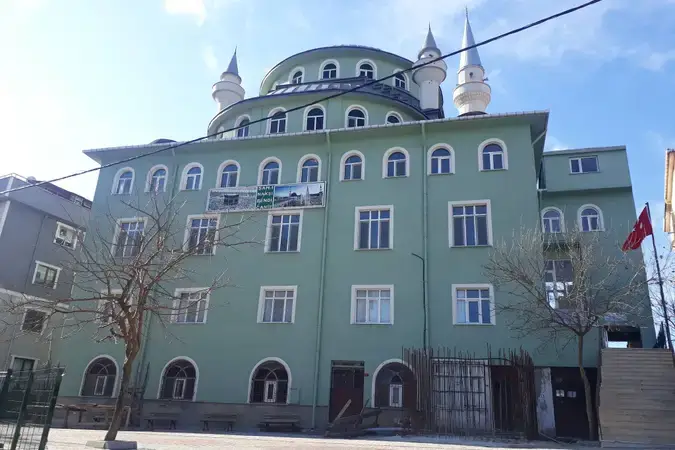 İstanbul Sultanbeyli Hz. Şah Nakşibendi Cami kapak görseli