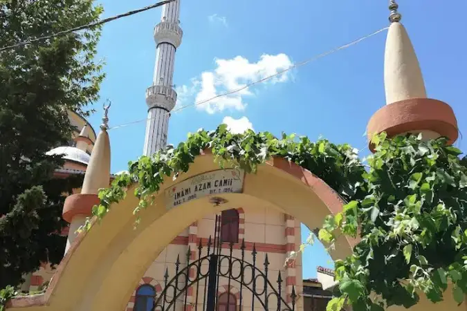 İstanbul Sultanbeyli İmam-ı Azam Gül Cami kapak görseli