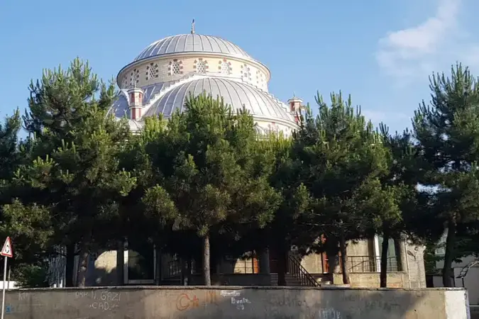 İstanbul Sultanbeyli Mehmet Rüştü Aşıkkutlu Cami kapak görseli