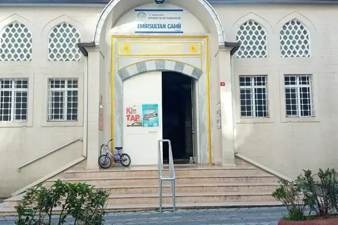İstanbul Sultangazi Emirsultan Cami kapak görseli