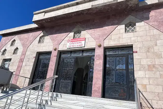 İstanbul Sultangazi Göztepe Yeni Cami kapak görseli