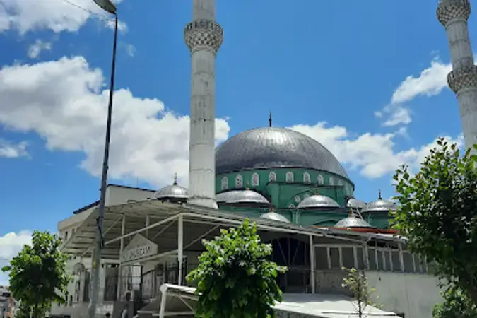 İstanbul Sultangazi Hz. Yunus Cami kapak görseli