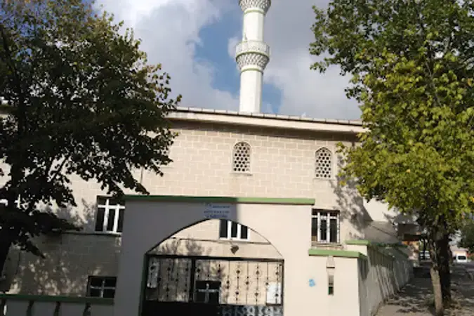 İstanbul Sultangazi Hediye Hanım Cami kapak görseli