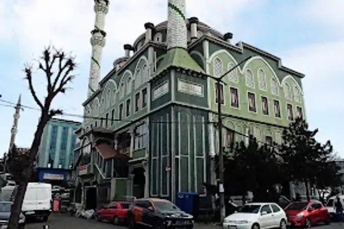 İstanbul Sultangazi Sanko Sanayi Sitesi Yüksel Kaya Cami kapak görseli