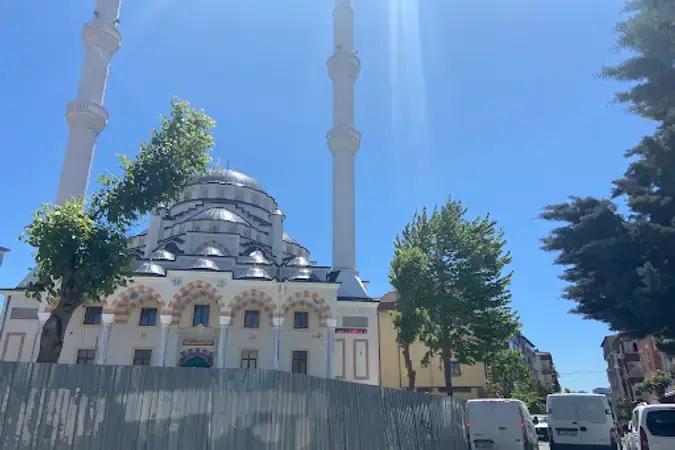 İstanbul Sultangazi Ulu Cami kapak görseli