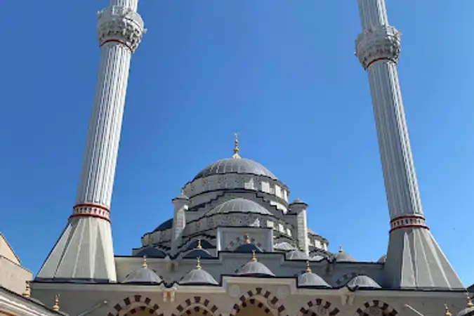 İstanbul Sultangazi Veli Ağa Cami kapak görseli