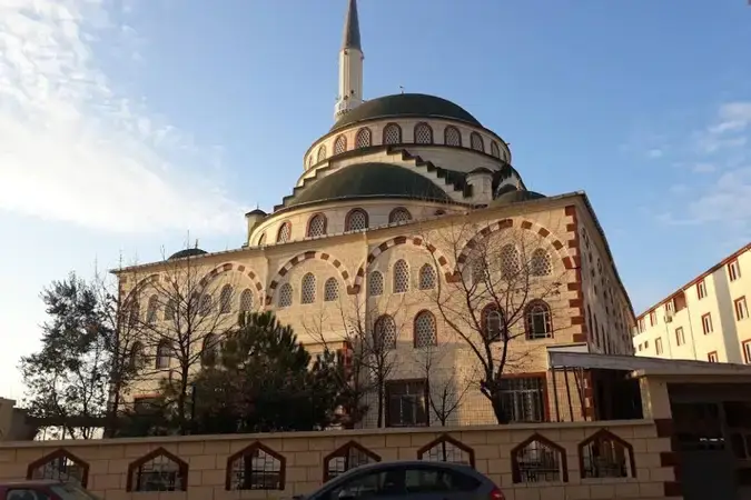 İstanbul Sultangazi Yavuz Sultan Selim Cami kapak görseli
