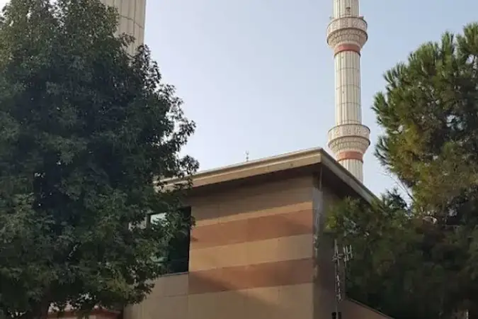 İzmir Torbalı Bahçelievler Mahallesi Cami kapak görseli