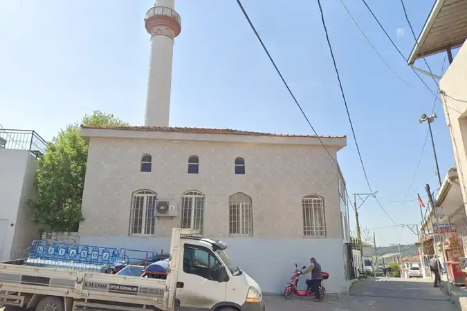 İzmir Torbalı Demirci Mahallesi Cami kapak görseli