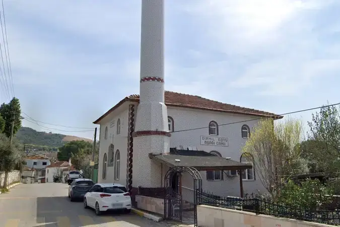 İzmir Torbalı Dirmil Köyü Aşağı Cami kapak görseli