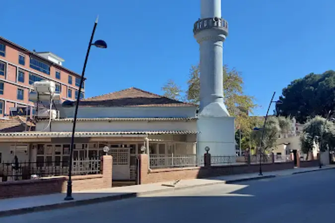 İzmir Torbalı Torbalı Mahallesi Cami kapak görseli