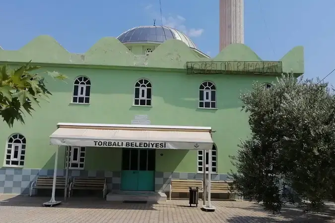 İzmir Torbalı Yıldırım Bayezid Cami kapak görseli