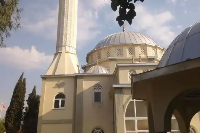 İzmir Urla Ovacık Köyü Cami kapak görseli