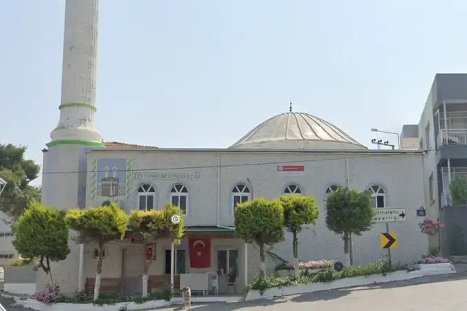 İzmir Urla Zeytinalanı Cami kapak görseli