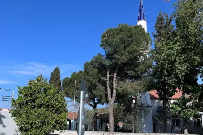 İzmir Aliağa Çaltıdere Köyü Cami kapak görseli