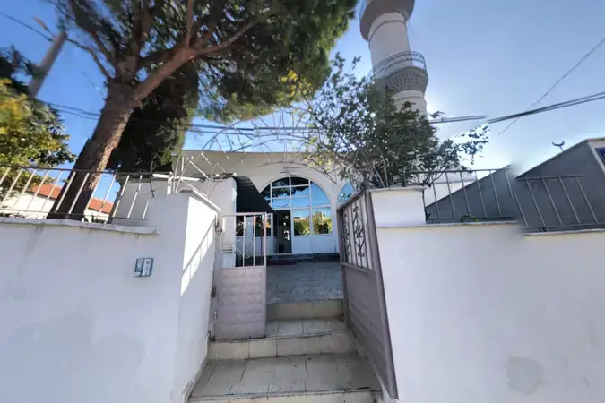 İzmir Aliağa Aşağışakran Köyü Cami kapak görseli