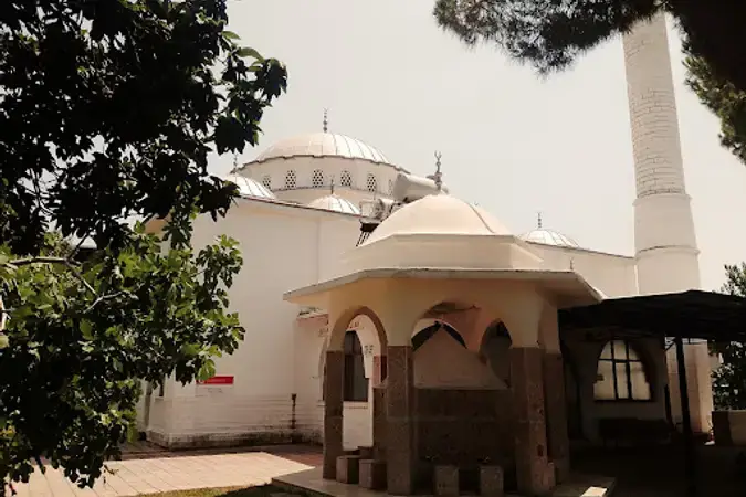 İzmir Aliağa Helvacı Mahallesi Fatih Cami kapak görseli