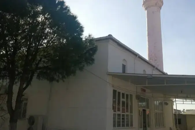 İzmir Aliağa Helvacı Mahallesi Yeni Cami kapak görseli