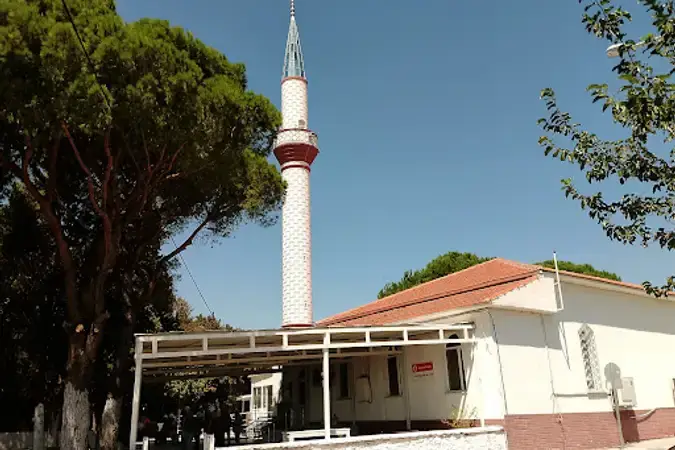 İzmir Aliağa Yukarışakran Köyü Cami kapak görseli