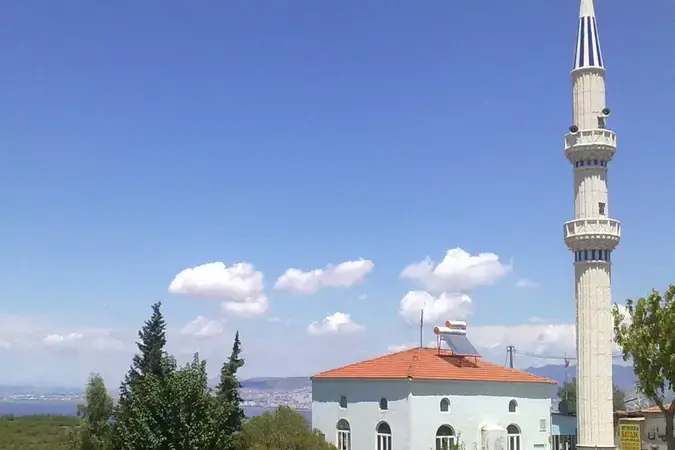 İzmir Balçova Cennet Çeşme Fatih Cami kapak görseli