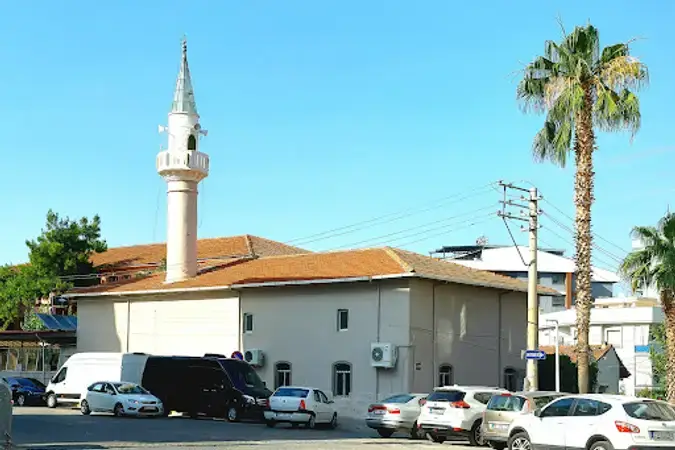 İzmir Balçova Yukarı Çarşı Cami kapak görseli