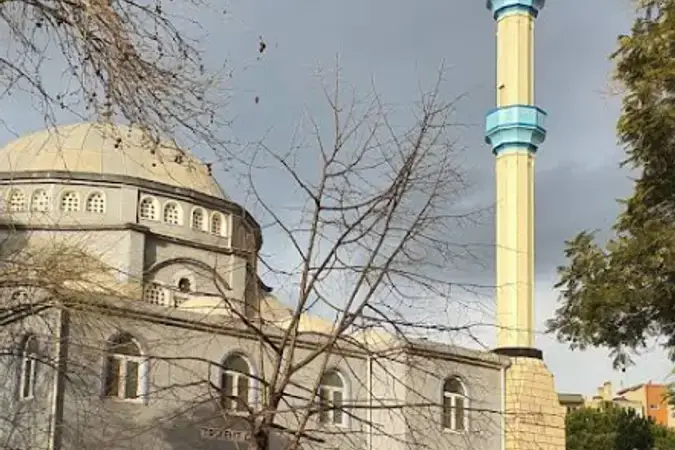 İzmir Bayraklı Taşkent Cami kapak görseli