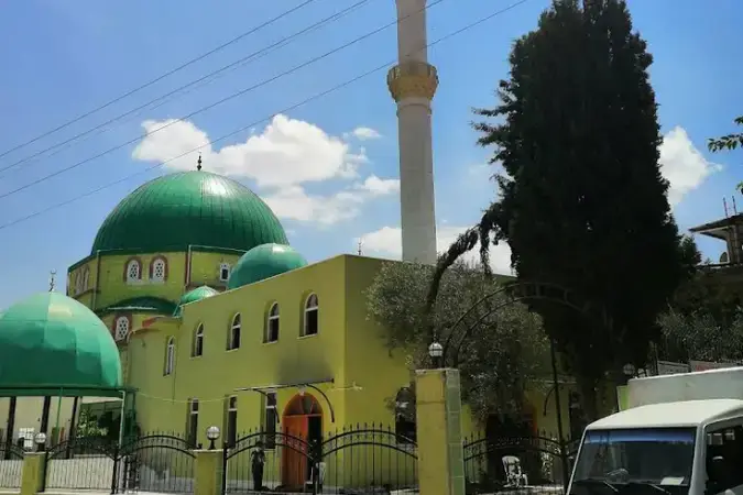 İzmir Bayraklı Yeşil Cami kapak görseli