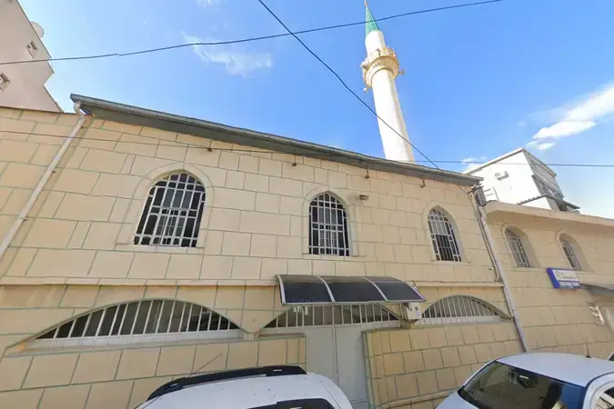 İzmir Bayraklı Çiçek Mahallesi Cami kapak görseli