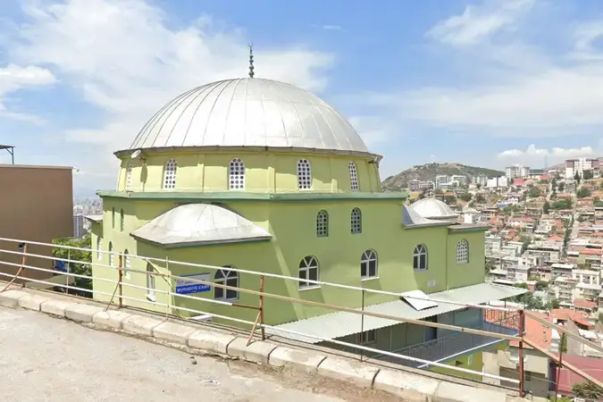 İzmir Bayraklı Muradiye Cami kapak görseli
