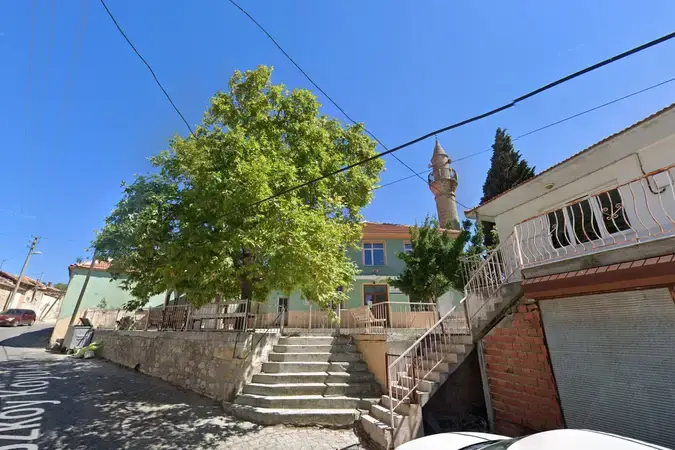 İzmir Bergama Bekirler Mahallesi Cami kapak görseli