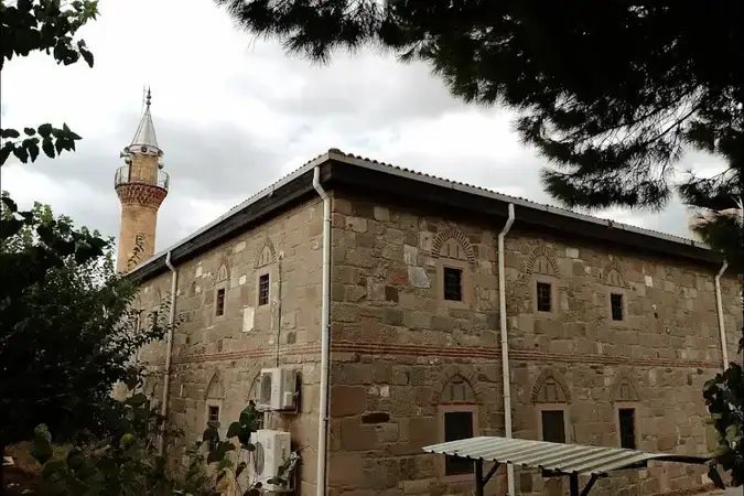 İzmir Bergama Emir Sultan Cami kapak görseli