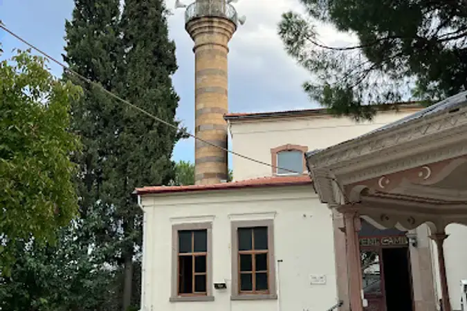 İzmir Bergama Yeni Cami kapak görseli