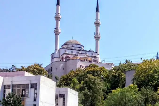 İzmir Bornova Manifaturacılar Cami kapak görseli