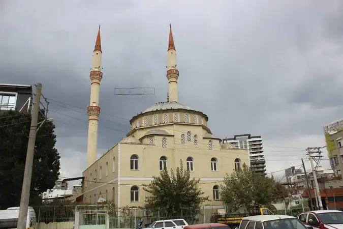 İzmir Bornova Mescidi Aksa Cami kapak görseli