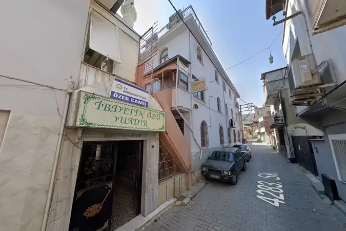 İzmir Bornova Özer Cami kapak görseli