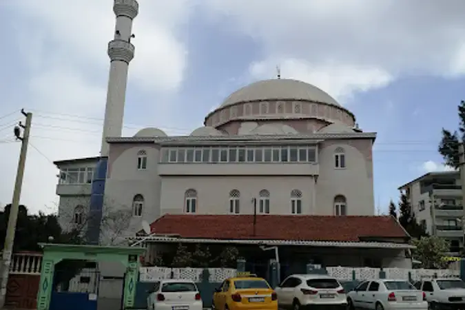 İzmir Bornova Atatürk Mahallesi Ata Cami kapak görseli