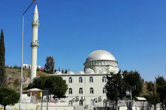 İzmir Bornova Çukurbahçe Cami kapak görseli