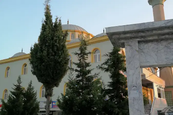 İzmir Bornova Esentepe Cami kapak görseli