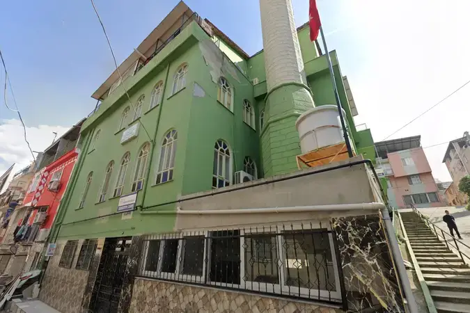 İzmir Bornova Serintepe Cami kapak görseli