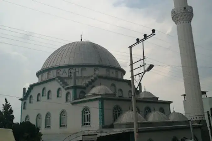 İzmir Bornova Yakaköy Yaka Cami kapak görseli